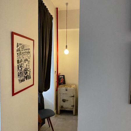 Stylish Studios Apartment In The City Center With Air Conditioning Будапеща Екстериор снимка