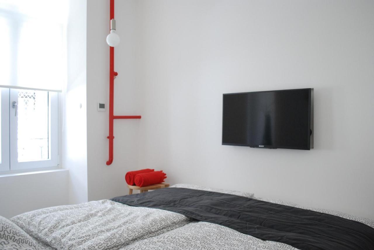 Stylish Studios Apartment In The City Center With Air Conditioning Будапеща Екстериор снимка